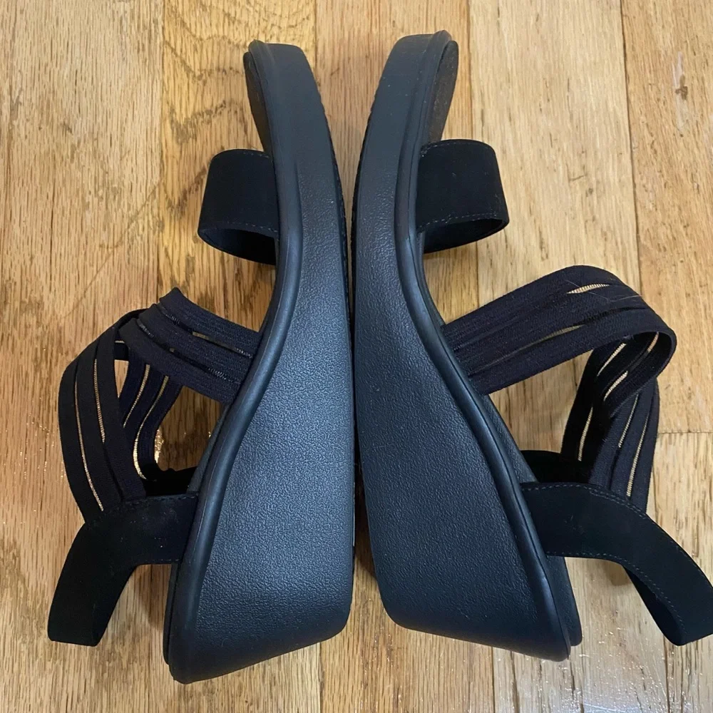 NWOT Skechers Black Wedge Sandals Size 9 - Picture 6 of 7